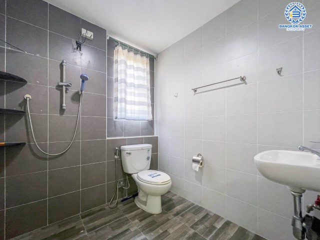 *****ทาวน์เฮ้าส์มือสองย่านนนทบุรี ม.พลีโน่ ปิ่นเกล้า-วงแหวน หลังมุม! คุณภาพระดับ AP เนื้อที่กว้างขวางถึง 30.3 ตร.ว. ฟังก์ชัน 3 ห้องนอน 2 ห้องน้ำ 2 ที่จอดรถ สภาพดี พร้อมเข้าอยู่ บนทำเลเดินทางสะดวก เชื่อมต่อหลายเส้นทาง ใกล้จุดทางด่วน "ศรีรัช" ห้ามพลาด!